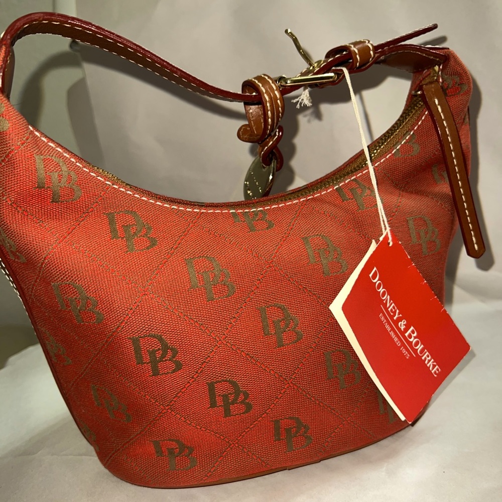 Dooney & Bourke Baguette Bag